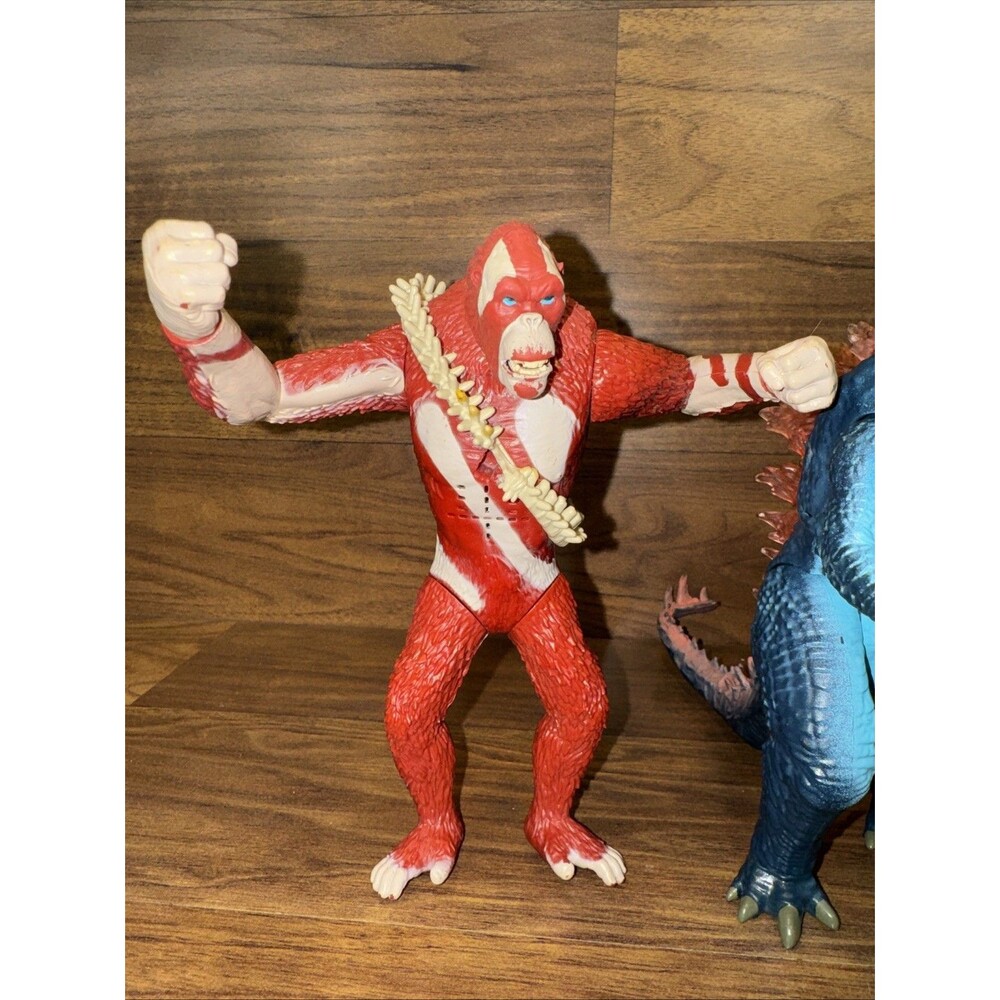 3 Godzilla x Kong: The New Empire Action Figures Shimo Godzilla & King Skar - Picture 2 of 16